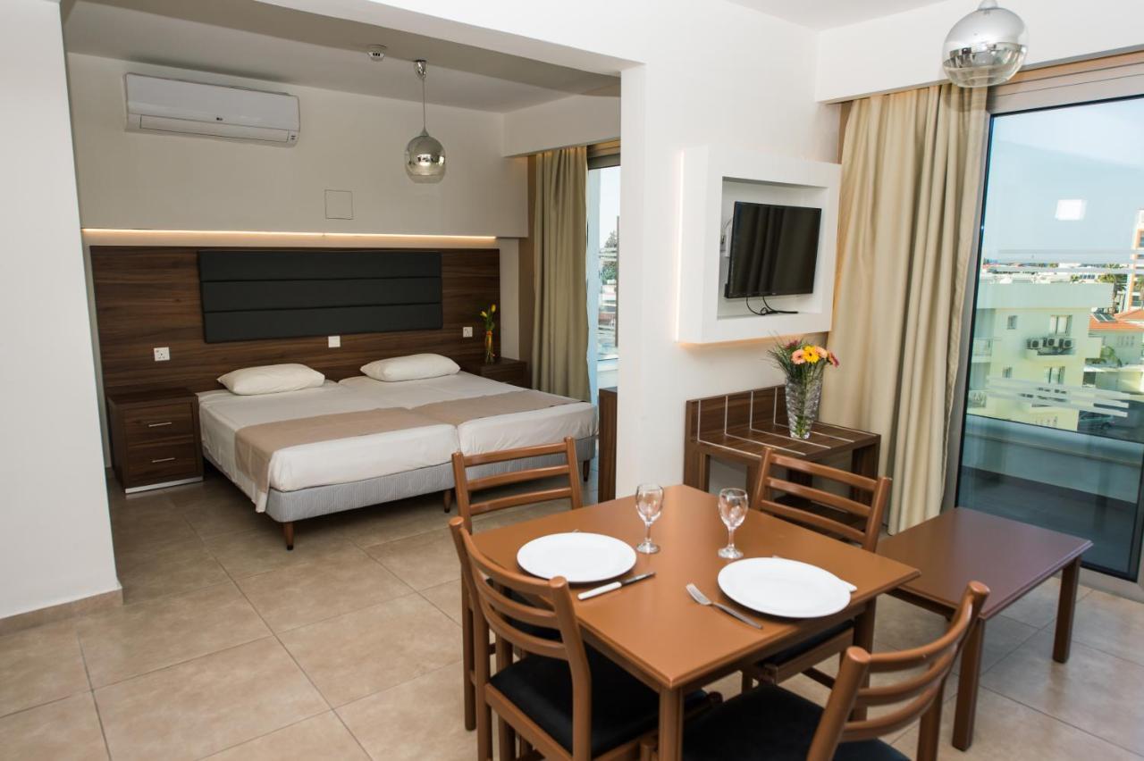 Livas Hotel Apartments Pernera Ngoại thất bức ảnh