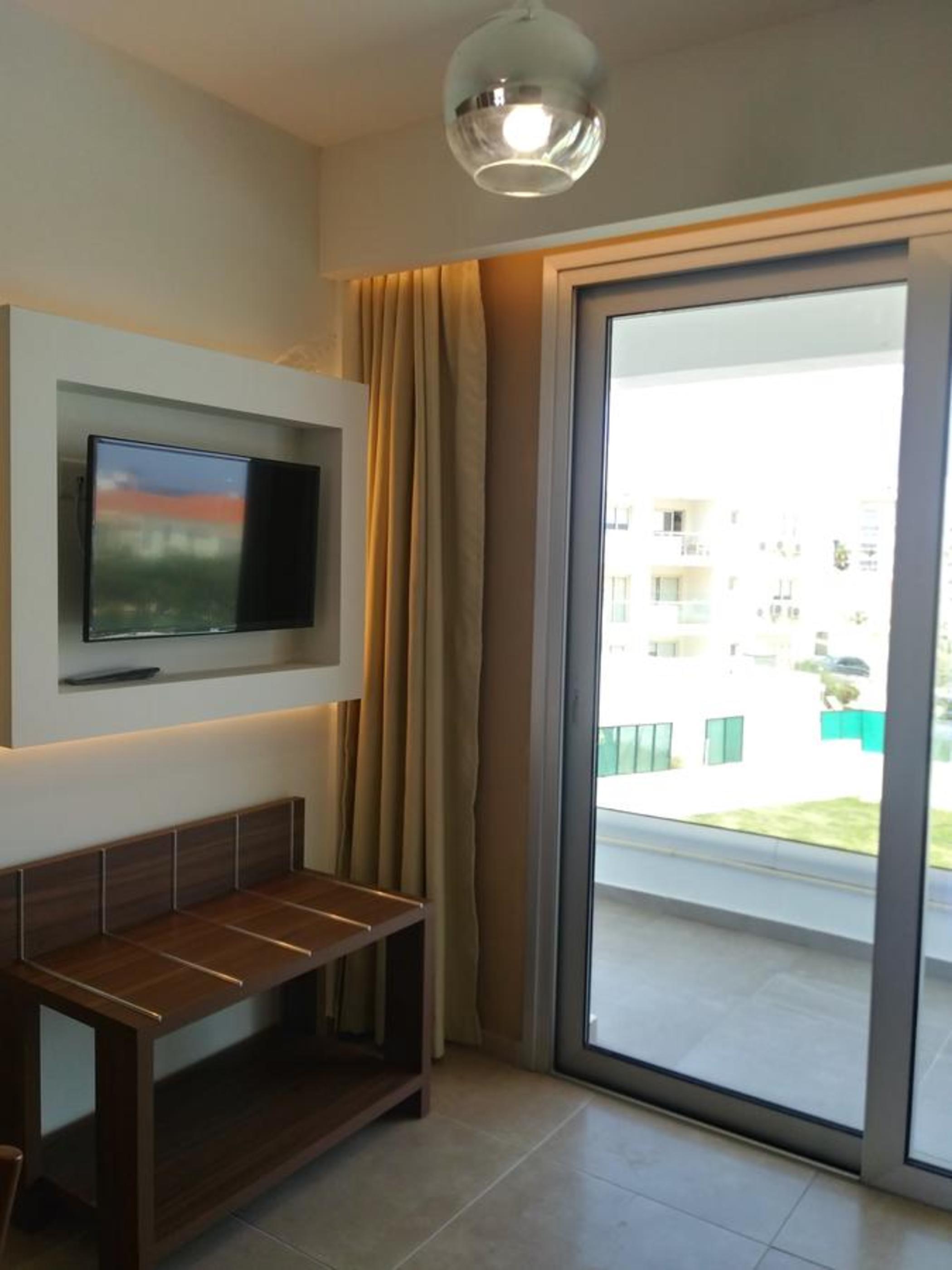 Livas Hotel Apartments Pernera Ngoại thất bức ảnh