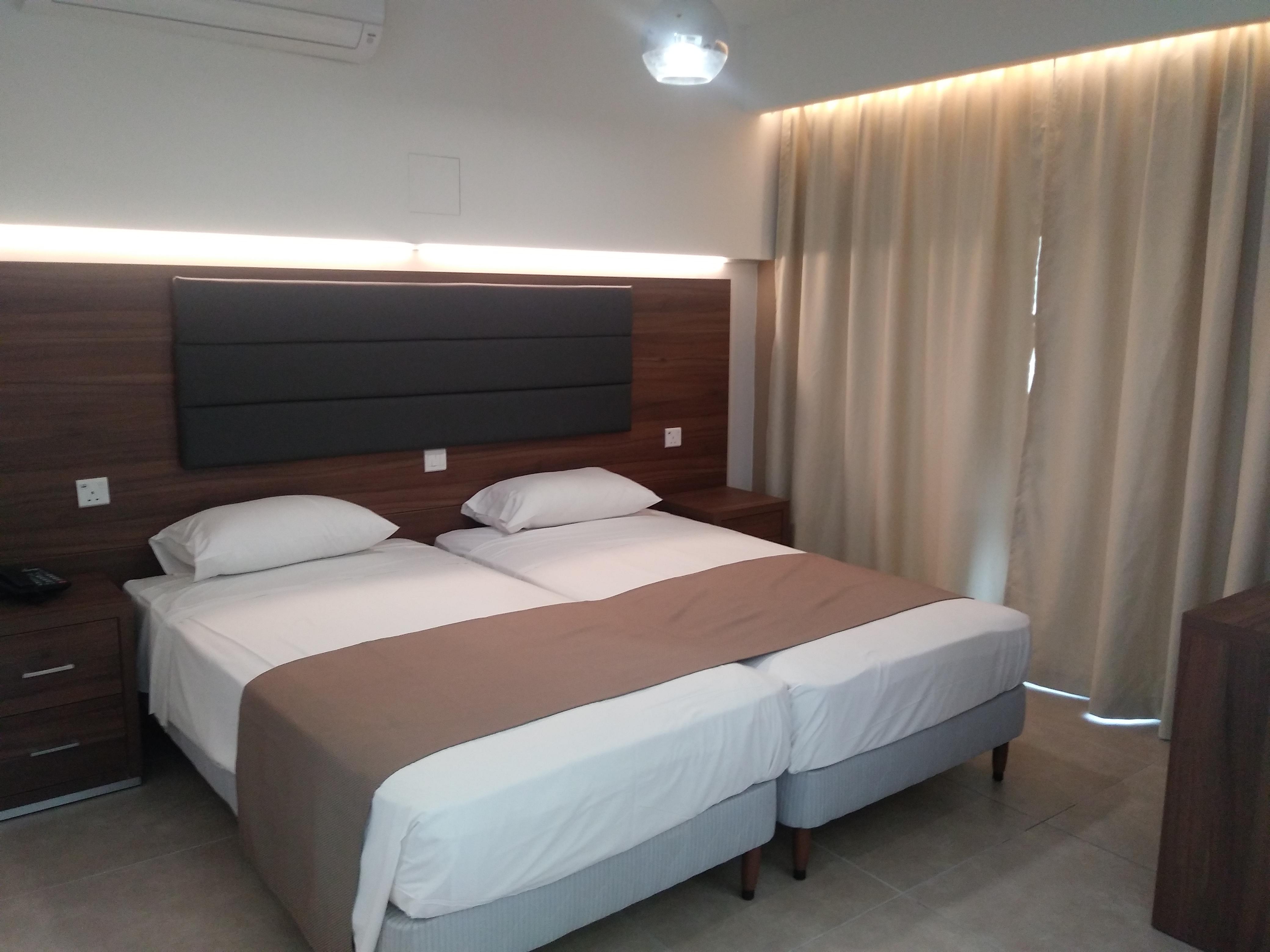 Livas Hotel Apartments Pernera Ngoại thất bức ảnh