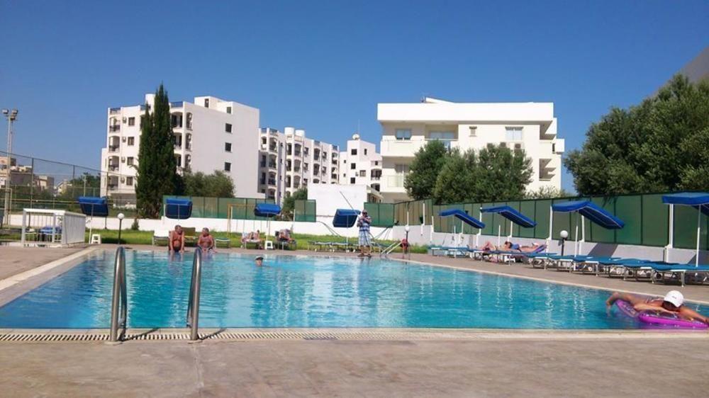 Livas Hotel Apartments Pernera Ngoại thất bức ảnh