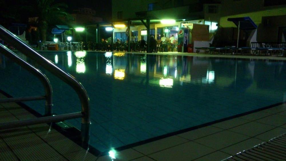 Livas Hotel Apartments Pernera Ngoại thất bức ảnh