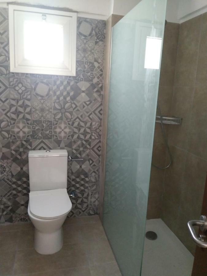 Livas Hotel Apartments Pernera Ngoại thất bức ảnh
