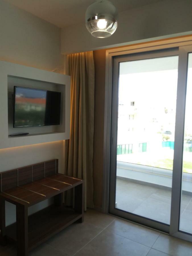 Livas Hotel Apartments Pernera Ngoại thất bức ảnh